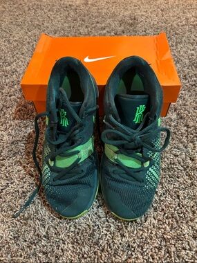 Nike Boy’s Size 4.5 Kyrie Irving Sneakers
